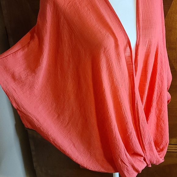 Summer Top - Picture 3 of 4